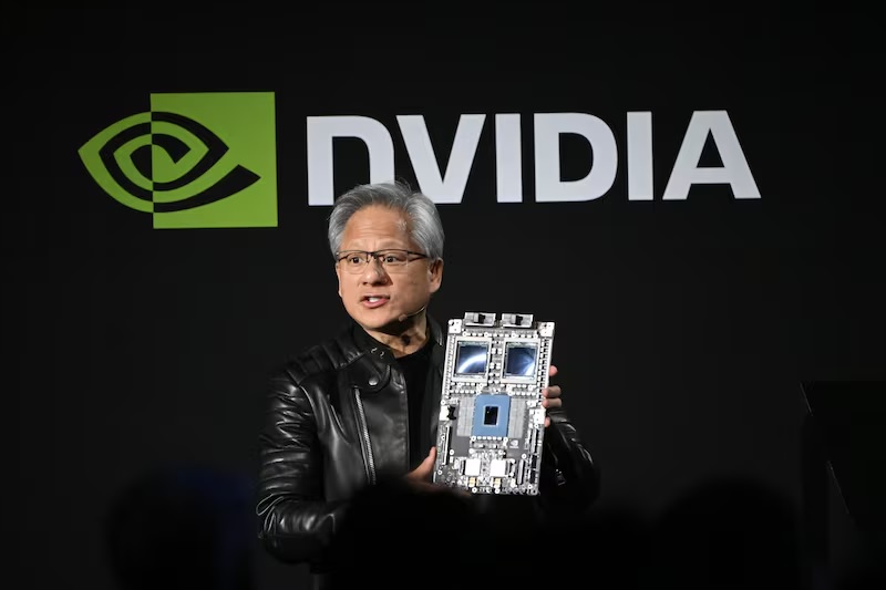 CEO de Nvidia promete retornos “demenciales” de la IA ante grandes inversionistas