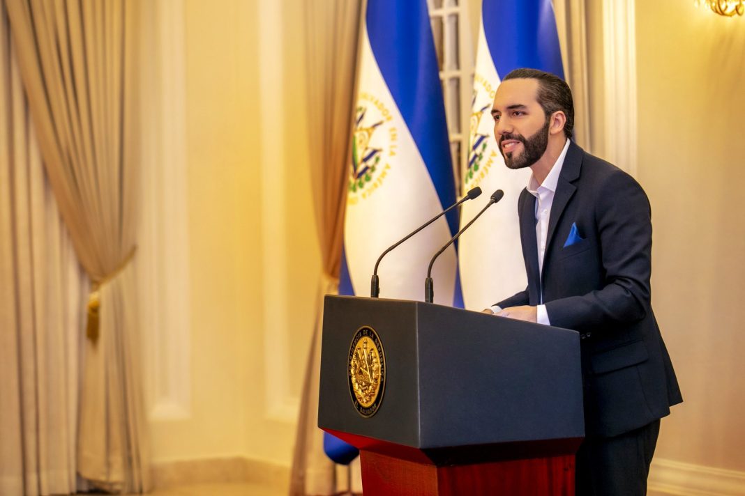 Bukele inscribe su precandidatura para un tercer mandato: podría sumar 14 años en el poder