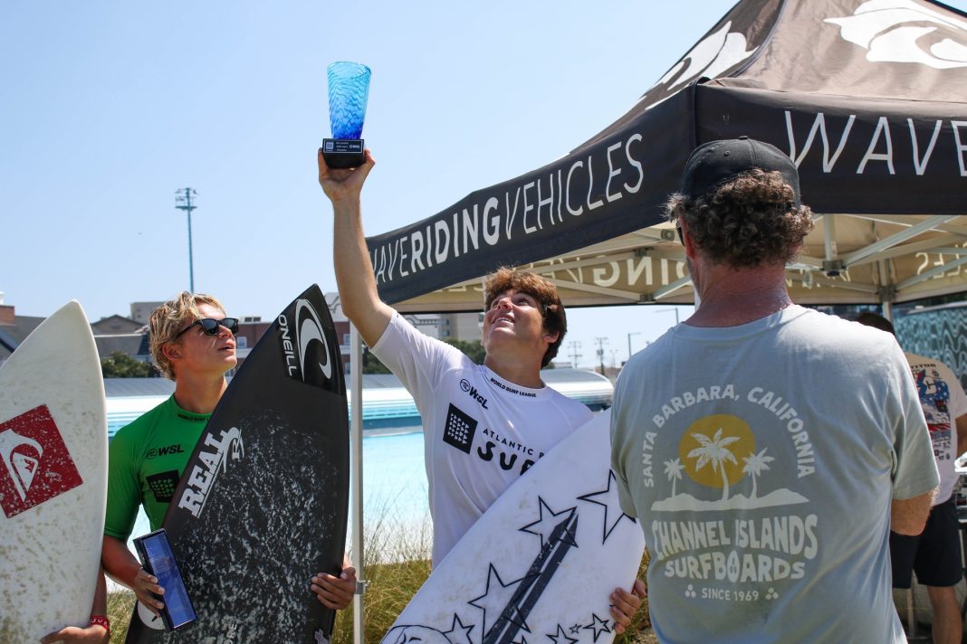 Teo Gale Grani ganó dos de las tres fechas de la región de Norteamérica de la Liga Mundial de Surf