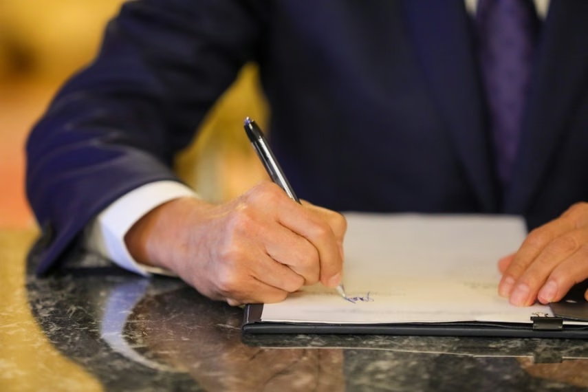 Presidente Mulino Sanciona las Nuevas Leyes 553, 554 y 555